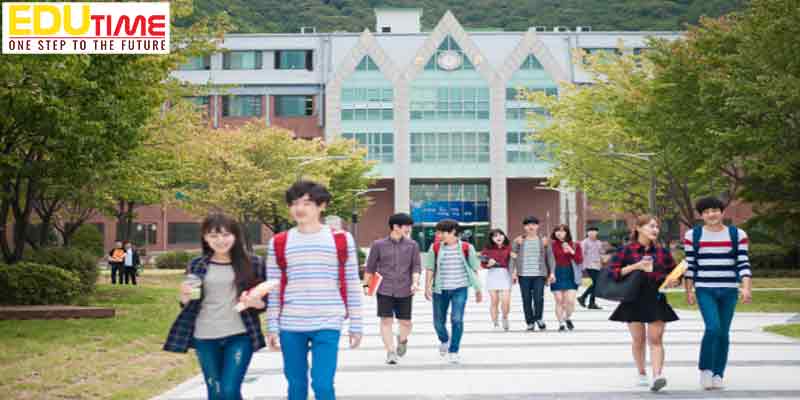 Du học Hàn Quốc nên học cao đẳng hay đại học?