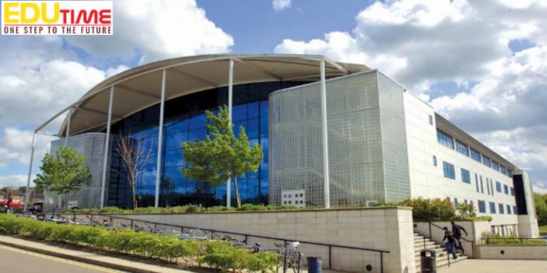 Cơ hội việc làm rộng mở sau khi tốt nghiệp đại học Hertfordshire