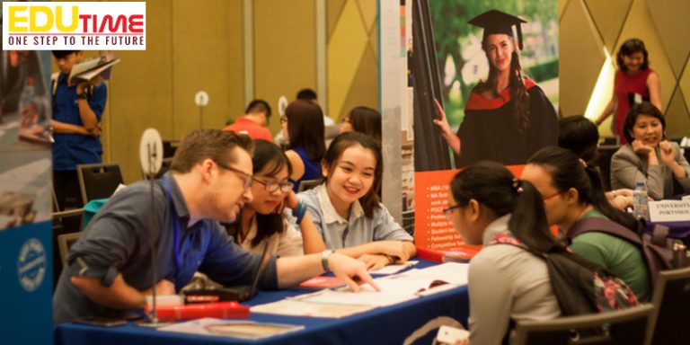 Hướng dẫn lựa chọn môn học ở bậc THPT Anh Quốc